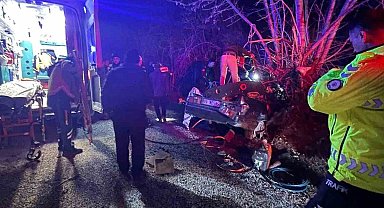 Antalya'da trafik kazası: 3 kişi hayatını kaybetti