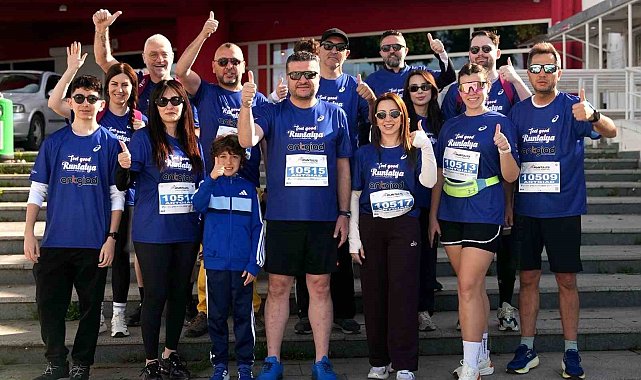 ANTGİAD Runtalya'da otizm farkındalığı için koştu