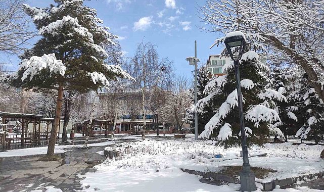 Ardahan'da kar kartpostallık görüntüler sundu
