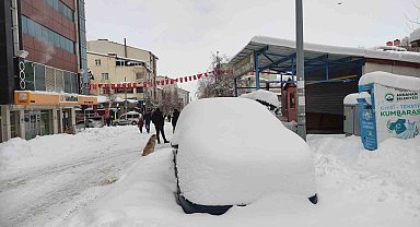 Ardahan'da nisan ayında kar sürprizi