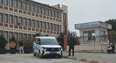 Ayvalık polisi okullardaki güvenlik önlemlerini arttırdı