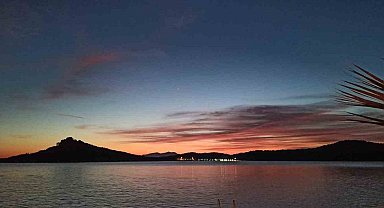 Ayvalık sahilinde gün batımı böyle görüntülendi