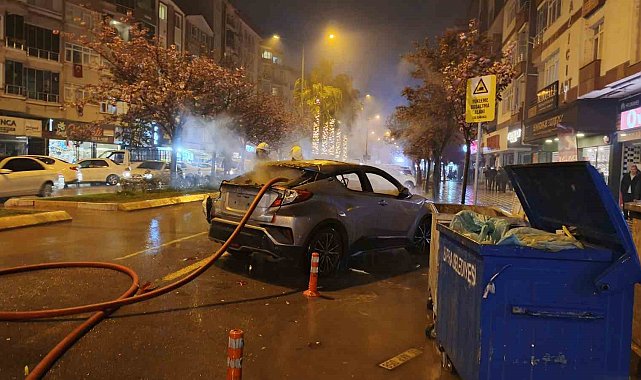 Babasıyla tartıştı, park halindeki aracı yaktı