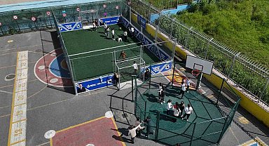 Bağcılar Belediyesi, ilçeyi spor sahalarıyla donatıyor