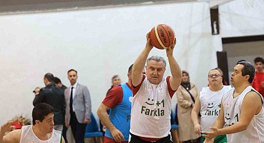 Bakan Bak: "Özel sporcular bizim için çok kıymetli"