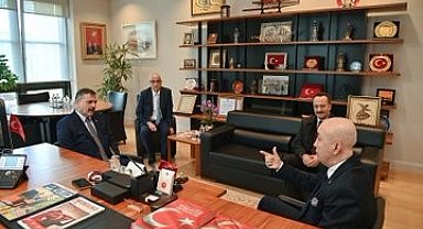 Bakan Çiftçi, 15 Temmuz Gazisi Turgut Aslan'ı ziyaret etti