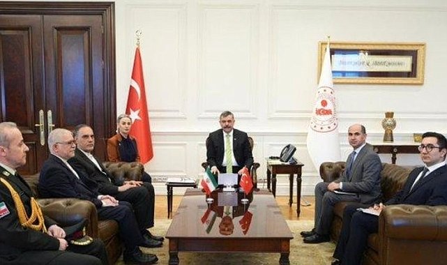 Bakan Çiftçi, İran'ın Ankara Büyükelçisi Habibullahzadeh ile bir araya geldi