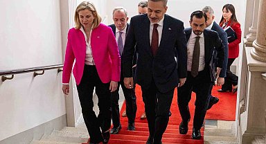 Bakan Fidan, Avusturyalı Bakan Meinl-Reisinger ile bir araya geldi