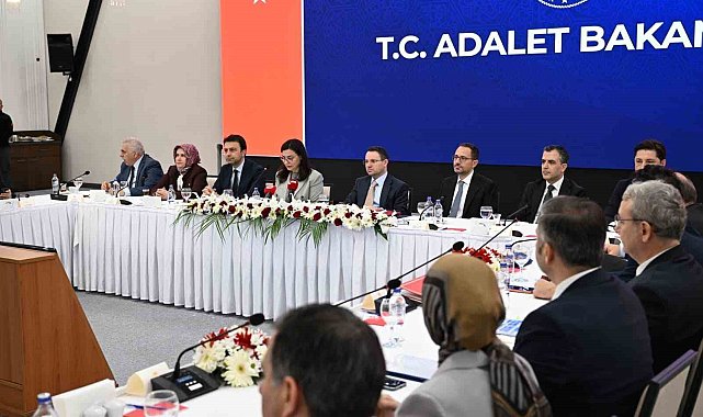 Bakan Gürlek: "Toplumun yüzde 81'inin çocuklara verilen cezaların yetersiz olduğu konusunda bir algısı var"