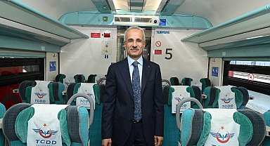 Bakan Uraloğlu: "Ankara-Sivas hattımız ile açıldığı günden bu yana 2 milyon 356 bin 815 yolcumuza hizmet verdik"