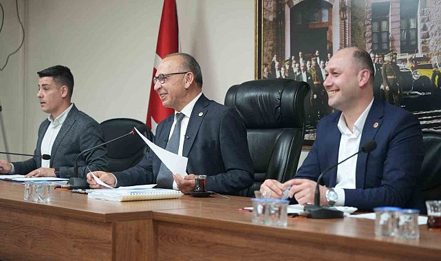 Başkan Akın: "Turgutlu'nun önünü açıyoruz"