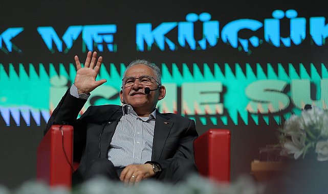 Başkan Büyükkılıç, Kayseri Üniversitesi'nde gençlerle buluştu