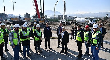 Başkan Büyükkılıç'tan Kartal Katlı Kavşağı'na yakın takip: "Verimli bir şekilde çalışmalar sürüyor"