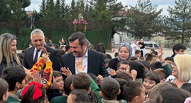 Başkan Çetinkaya, öğrencilerle bir araya geldi