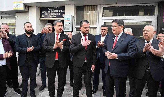 Başkan Dere, oda ziyaretlerine Korkuteli ve Elmalı'da devam etti