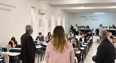 Başkan Karamehmetoğlu gençlerle bir araya geldi