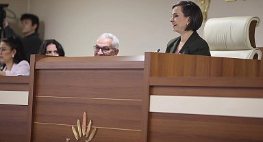 Başkan Kınay'dan Karabağlar Meclsi'nde demokrasi, sorumluluk ve emek vurgusu