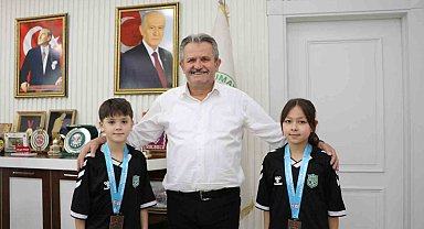 Başkan Koloğlu, başarılı karatecileri ağırladı