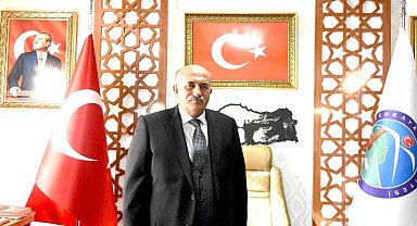 Başkan Özcan'dan Şenkaya'nın 108'nci kurtuluş yıl dönümü mesajı
