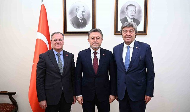 Başkan Özdoğan Ankara'da: "Hacılar için durmadan çalışıyoruz"