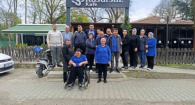 Başsavcı Emre'den engelleri aşan kafeye özel ziyaret