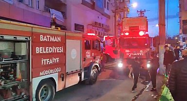 Batman'da bir evde bir kadın ve bir erkek yanmış halde ölü bulundu