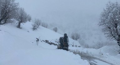 Batman'da kapalı olan ilçeler arası yol ulaşıma açıldı