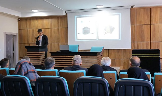 Bayburt'ta hacı adayları seminerde bilgilendirildi