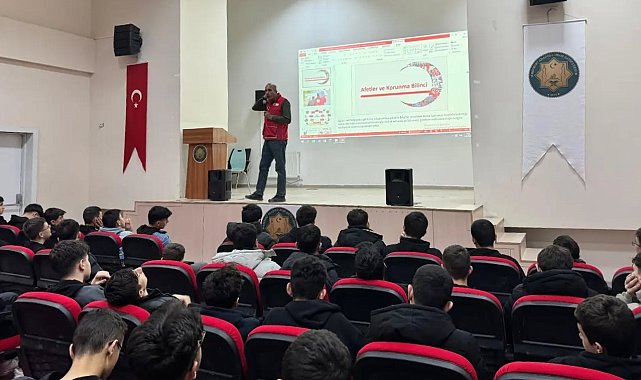Bayburt'ta öğrencilere afet ve korunma bilinci anlatıldı