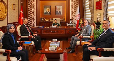 Bayburt'ta vali koltuğuna Ecren Nisa oturdu