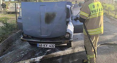 Besni'de otomobil alev aldı