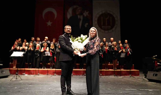 Bilecik'te 'Sazdan Söze Türk Halk Müziği Konseri'