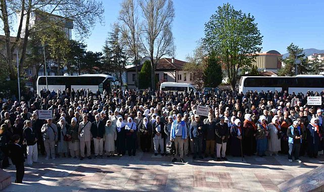Bilecik'te hacı adayları dualarla uğurlandı
