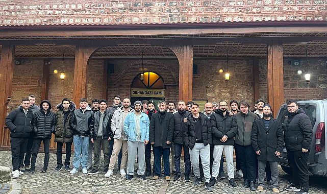 Bilecik'te KYK öğrencileri sabah namazında buluştu