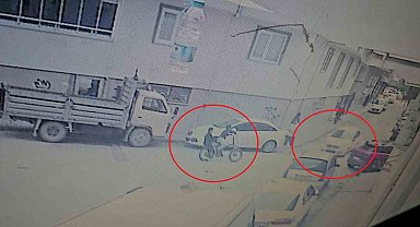Bisikletli çocuklar otomobille böyle çarpıştı, kaza anı kamerada