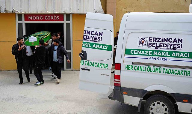 Bodrum'daki göçmen faciasında hayatını kaybeden 9 kişi Erzincan'da defnedildi