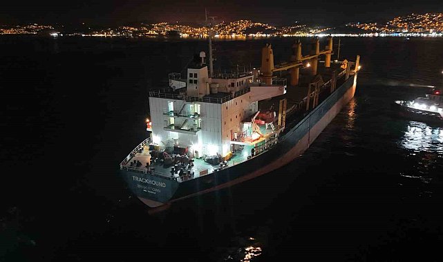 Boğaz'da gemi arızası: Trafik çift yönlü askıya alındı