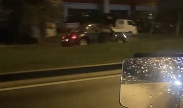 Bolu'da D-100'de bir otomobil ters şeritten kilometrelerce gitti