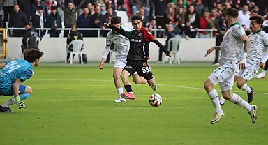 Bornova 1877 ve Karşıyaka, zorlu maçta karşı karşıya gelecek