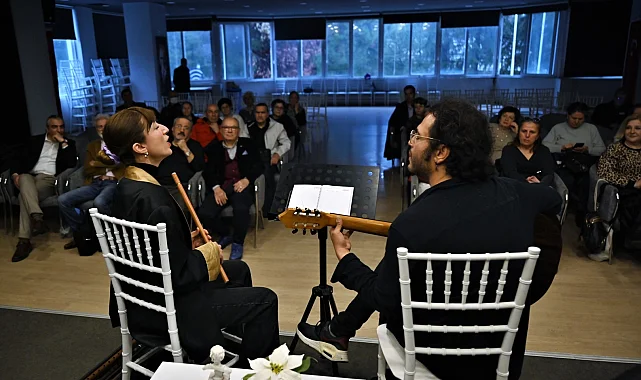 Bornova Kent Söyleşileri'nde şiir ve psikanaliz buluştu