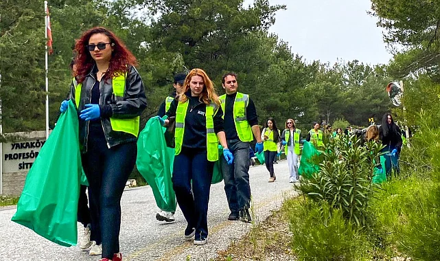 Bornova'da anlamlı temizlik