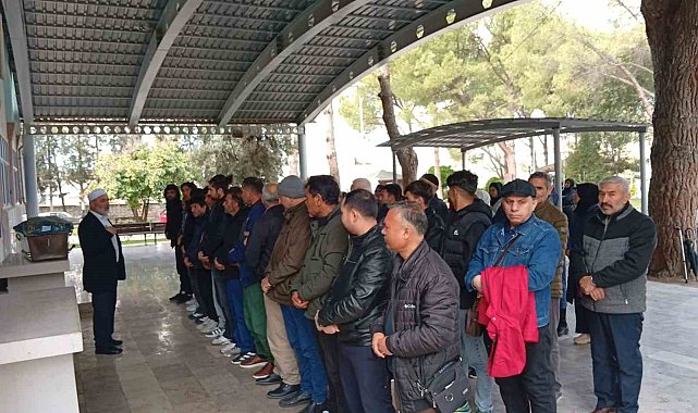Bot faciasında hayatını kaybeden Afgan çocuk Denizli'de toprağa verildi