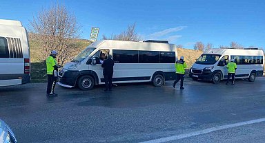 Bozkır'da okul servislerine denetim