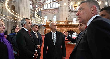 Bulgaristan İçişleri Bakanı Emil Dachev Selimiye Camii'ne hayran kaldı