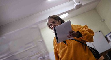 Bulgaristan'da halk son 5 yılın sekizinci genel seçimi için sandık başında