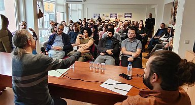 Bursa Yenişehir'de Eğitim-Sen Felsefe Söyleşileri'ni sürdürüyor