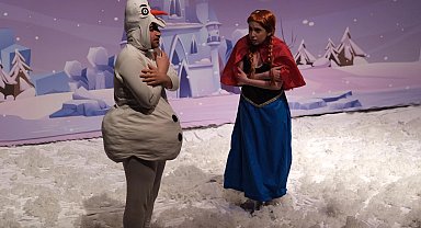 Bursa Yıldırım'da çocukların tiyatro keyfi