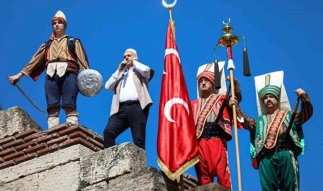 Bursa'da fethin 700. yılı coşkusu