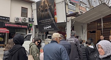 Bursa'da taksicilerden kahraman öğretmen ve öğrencilere vefa