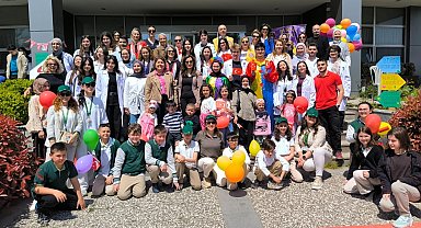 Bursa'da tedavi gören çocuklara 23 Nisan coşkusu